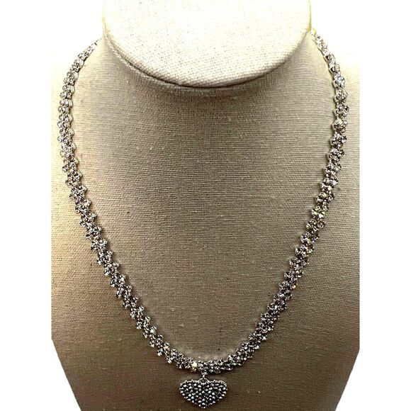 NEW Rhinestone Heart Pendant Chain Necklace - Picture 3 of 12